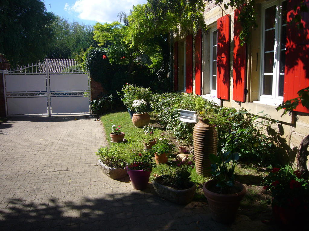 Chambres D'Hotes Les 7 Semaines Chantemerle-les-Blés Exterior foto