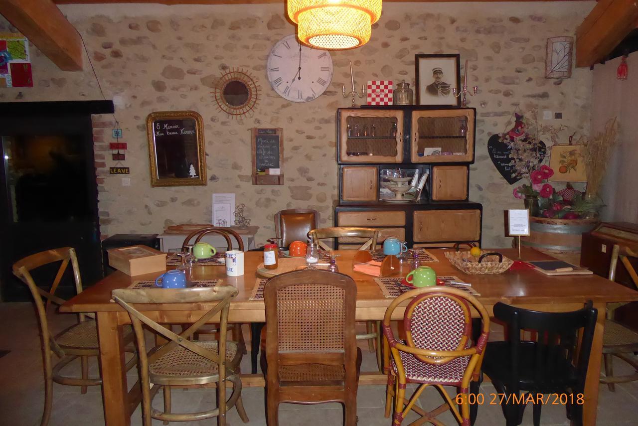 Chambres D'Hotes Les 7 Semaines Chantemerle-les-Blés Exterior foto